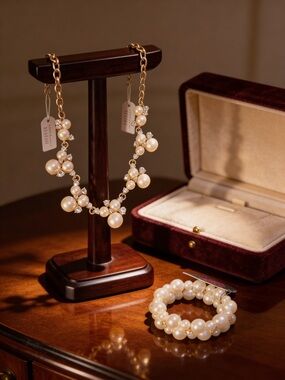 Faux Pearl Cluster Necklace and Bracelet Set - Cream Color